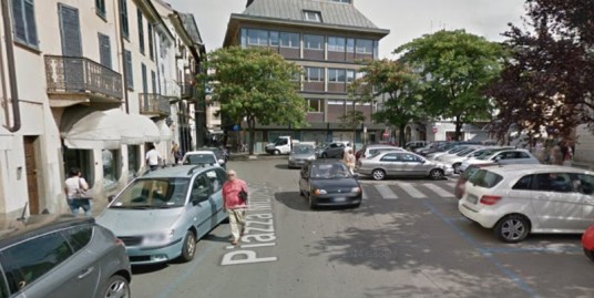 Affittasi NEGOZIO a Vercelli in zona centrale