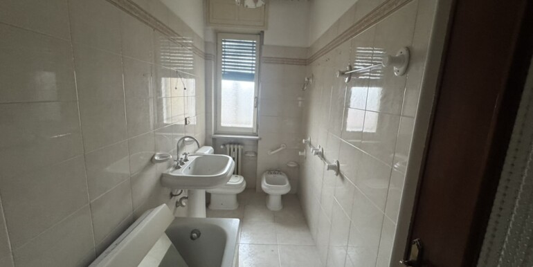 0adc5d8c-b661-4810-b83b-a064e81b72b9_1_105_c